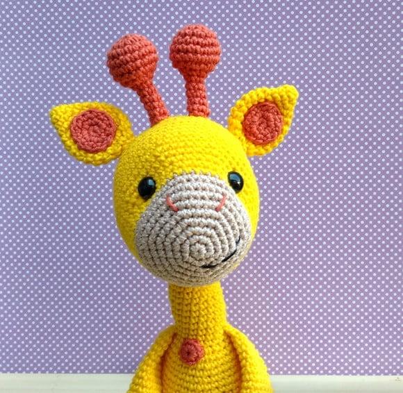 Girafa Gê Amigurumi