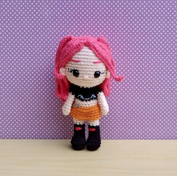 Guerreiras do K-pop - Huntrix - Mira Amigurumi