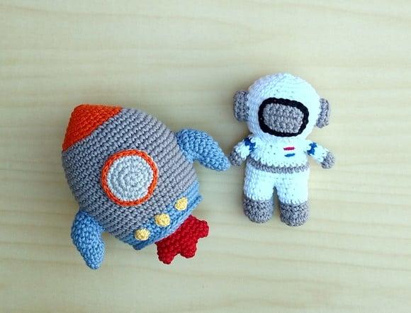 Kit Foguete Niko e Astronauta Yuri Amigurumi