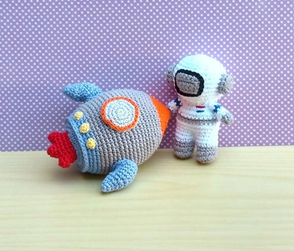 Kit Foguete Niko e Astronauta Yuri Amigurumi