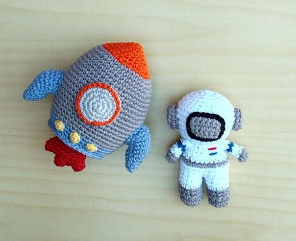 Kit Foguete Niko e Astronauta Yuri Amigurumi