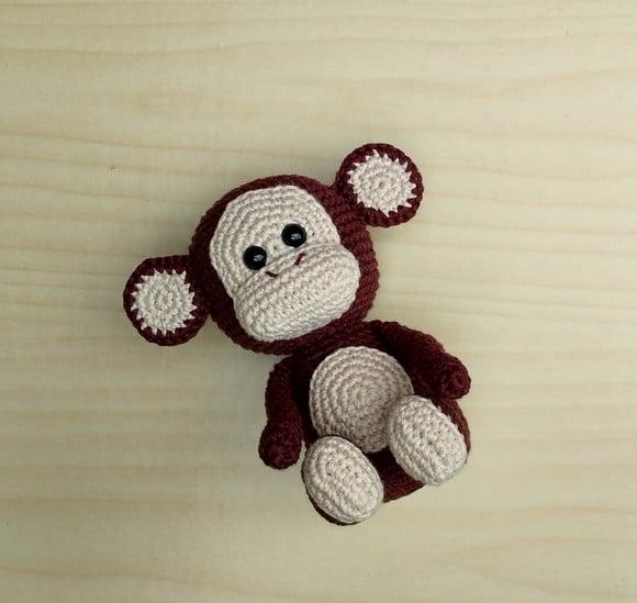 Macaco Melvin Amigurumi
