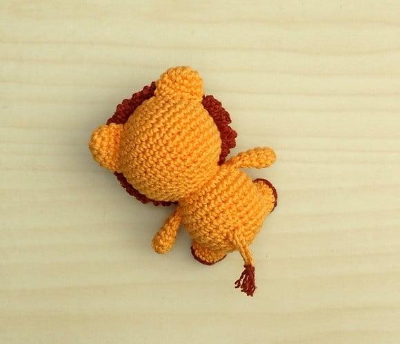 Mini Leãozinho ( Juba Crochetada) Amigurumi