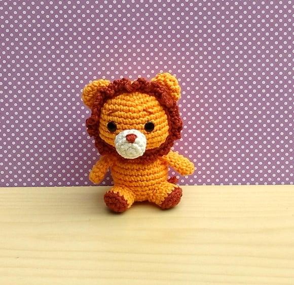 Mini Leãozinho ( Juba Crochetada) Amigurumi