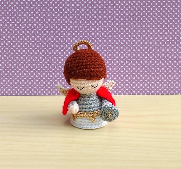 Mini São Miguel Arcanjo Amigurumi