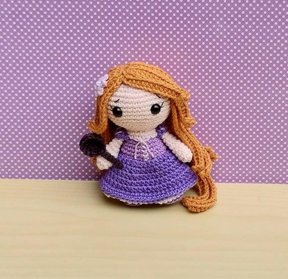 Rapunzel com Frigideira ( Enrolados) Amigurumi * Pronta Entr