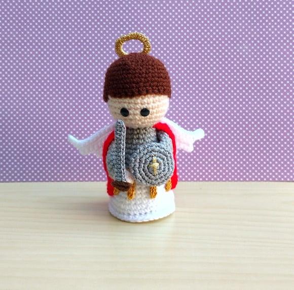 São Miguel Arcanjo Amigurumi