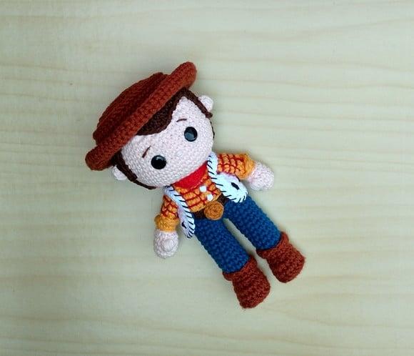 Woody (toy Story) Amigurumi