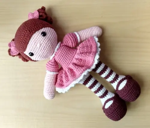 Boneca Mari Amigurumi