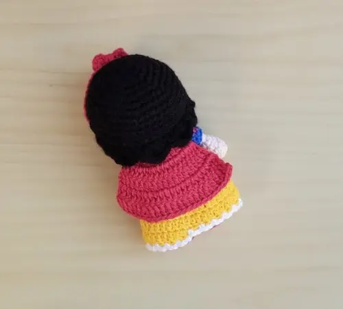 Branca de Neve Amigurumi ** Pronta Entrega