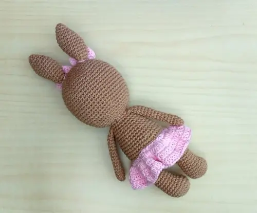 Coelha Lily Amigurumi