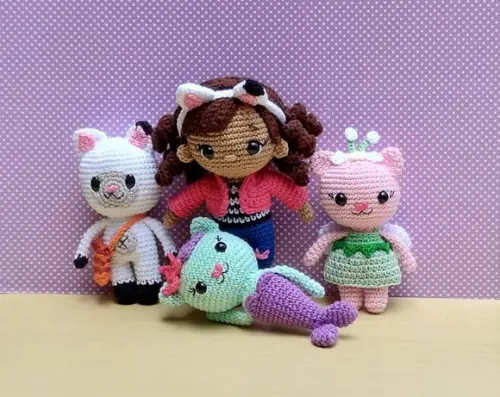 Combo Casa Mágica da Gabby com 4 Personagens Amigurumi