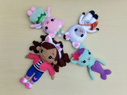 Combo Casa Mágica da Gabby com 4 Personagens Amigurumi