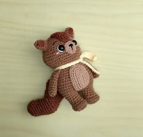 Esquilo Alfred (coleção Bosque) Amigurumi