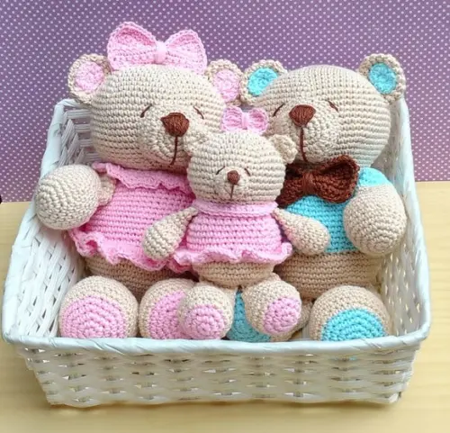 Família Urso - Mamãe, Papai e Filha(o) Amigurumi