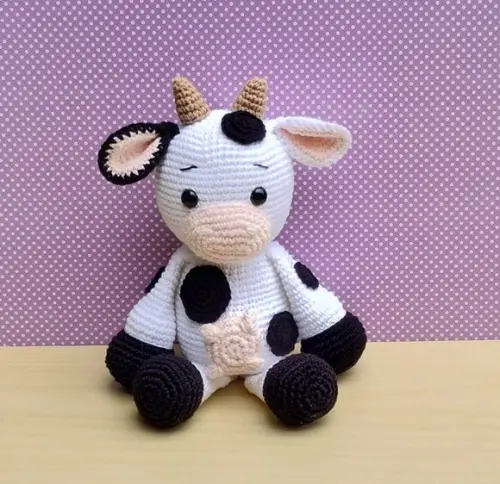 Fazendinha Vaca Milu Amigurumi * Pronta Entrega