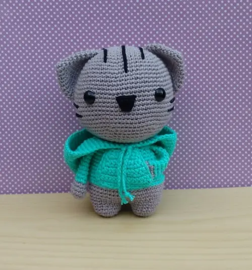 Gato Hipster Milo Amigurumi