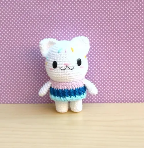 Gato Cake 21cm Amigurumi