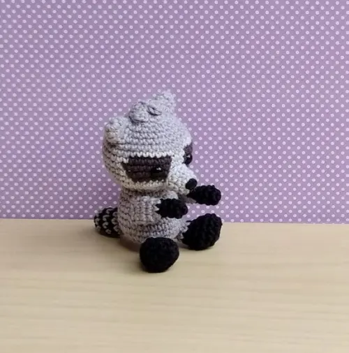 Guaxinim Meeko -pocahontas Amigurumi *pronta Entrega