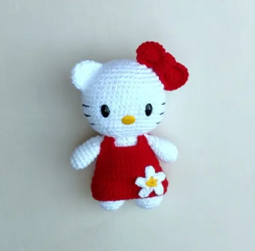 Hello Kitty Amigurumi