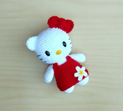 Hello Kitty Amigurumi