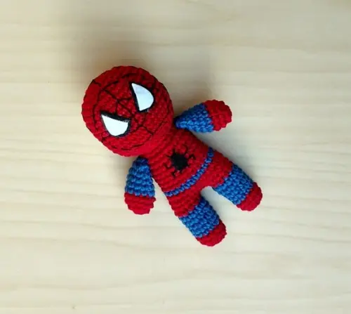 Homem Aranha Amigurumi