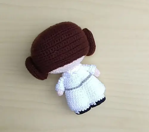 Leia (funko) Amigurumi * Pronta Entrega