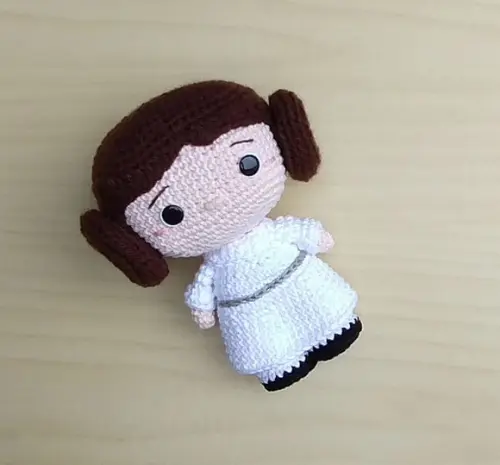 Leia (funko) Amigurumi * Pronta Entrega