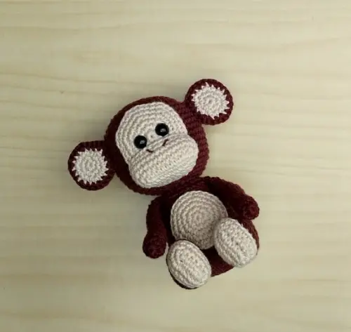 Macaco Melvin Amigurumi