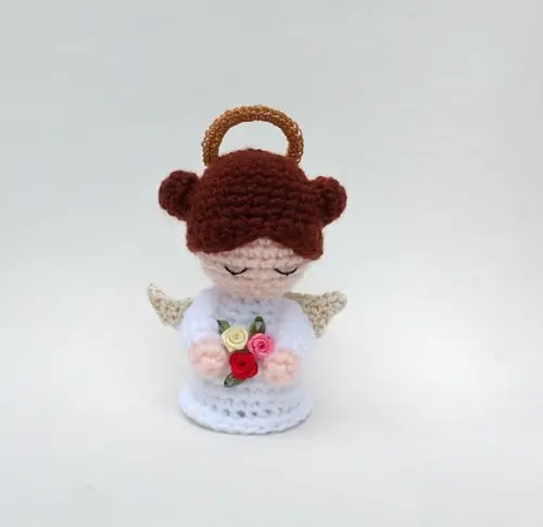 Mini Anjinha com Flores Amigurumi