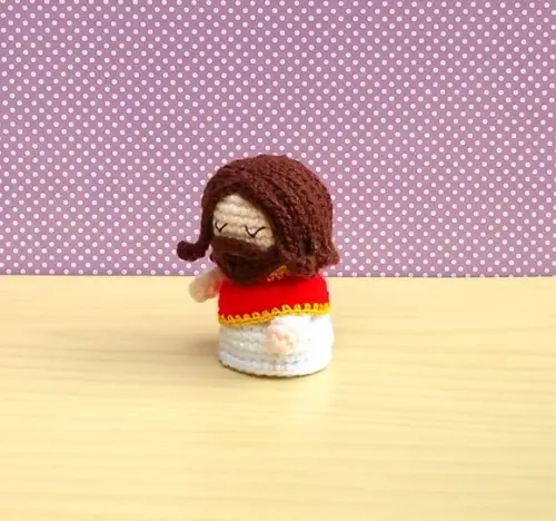 Mini Jesus Amigurumi