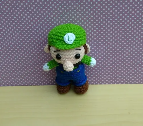 Mini Luigi ( Mario Bros - Game) Amigurumi