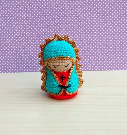 Mini Nossa Senhora de Guadalupe Amigurumi