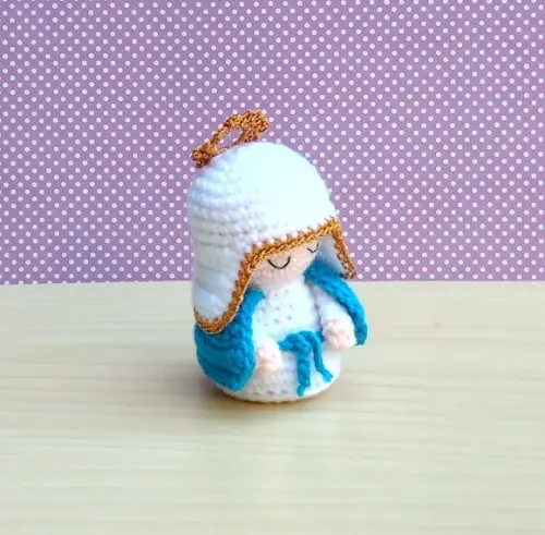 Mini Nossa Senhora das Graças Amigurumi