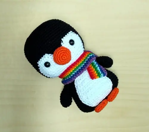 Pinguim Otto Amigurumi
