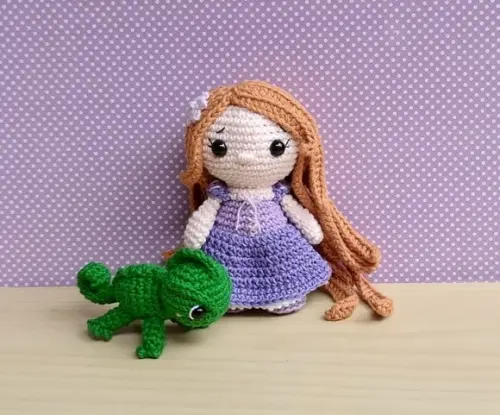 Rapunzel e Pascal ( Enrolados) Amigurumi ** Pronta Entrega