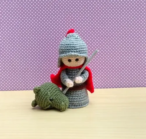 São Jorge Amigurumi
