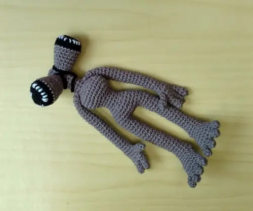 Siren Head Amigurumi