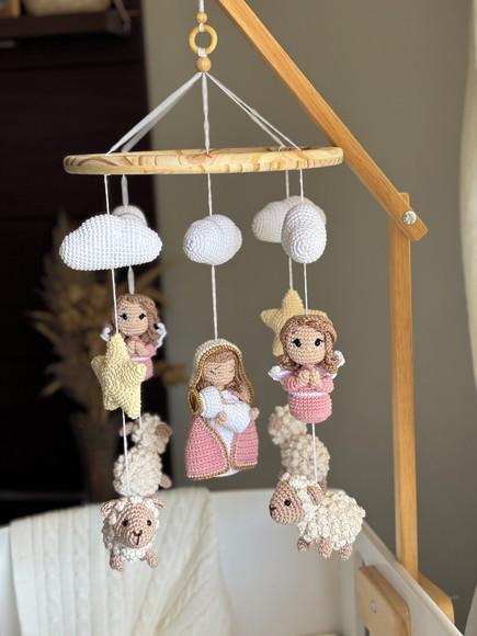 Mobile para Berço Santinha em Crochê Amigurumi