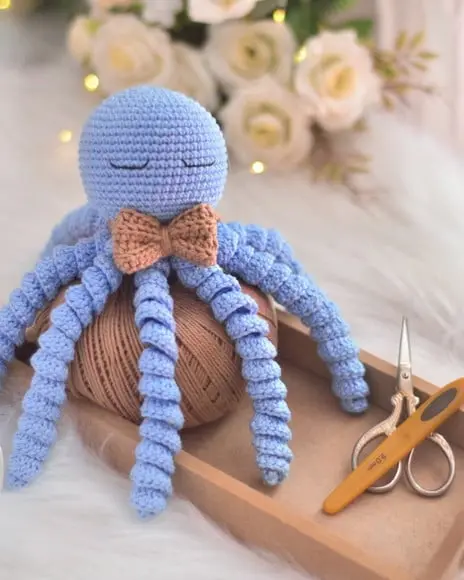 Polvo Terapêutico Amigurumi Crochê Azul
