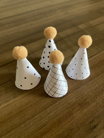 Mini Chapeu de Aniversário Doces e Bichinhos Minimalista