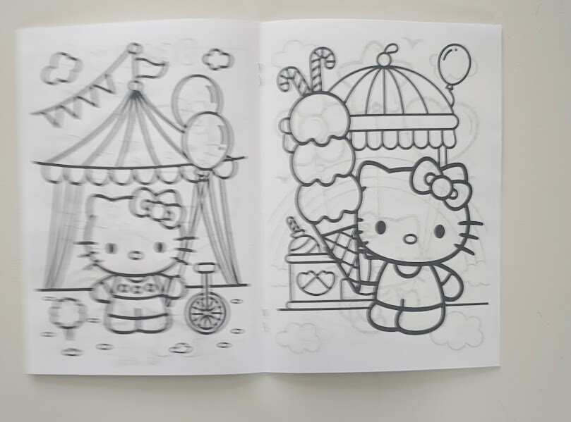 Livrinho de Colorir com Mini Lápis de Cor Hello Kitty - 20x14cm