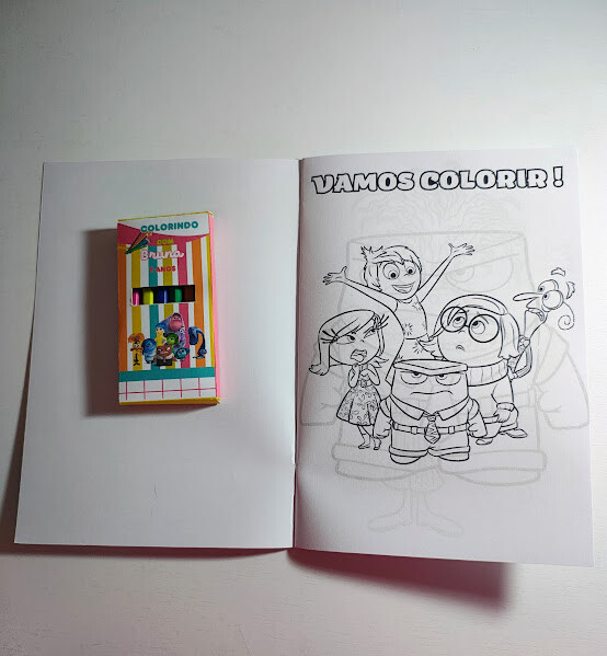 Livrinho de Colorir com Mini Lápis de Cor - Divertidamente - 20x