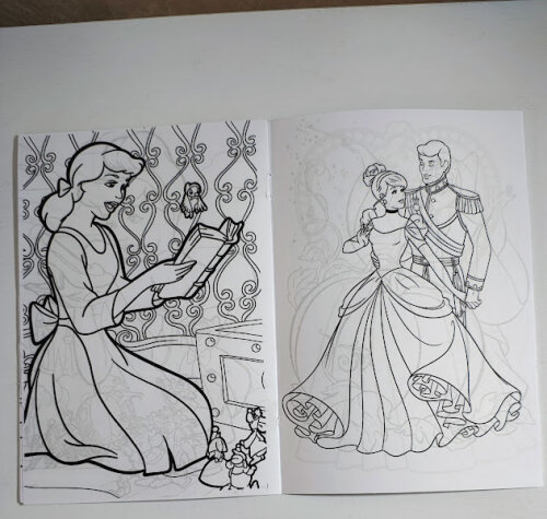 Livrinho de Colorir com Mini Lápis de Cor - Cinderela - 20x14cm 