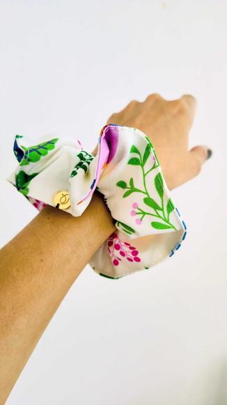 Scrunchie Floral Coleção Florescer