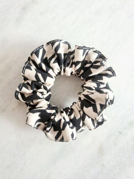 Scrunchie Floral Coleção Clássica