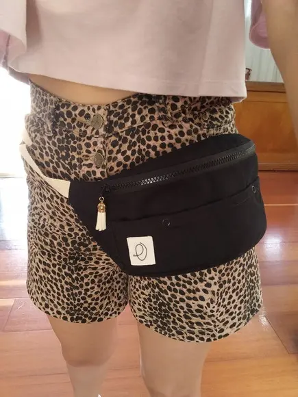 Pochete Preta Básica