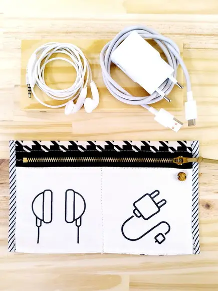 Porta Acessórios de Celular - Coleção Clássica
