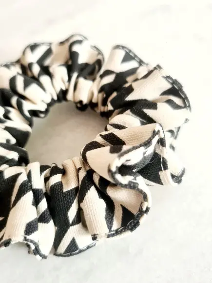 Scrunchie Floral Coleção Clássica