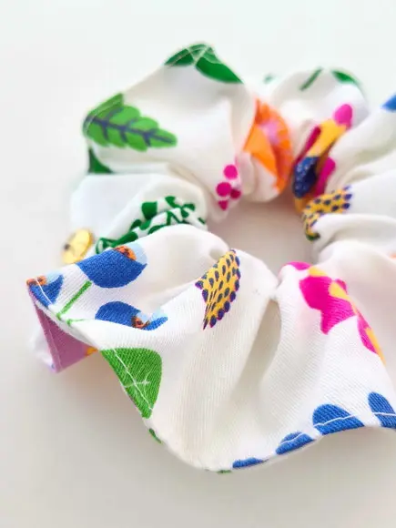 Scrunchie Floral Coleção Florescer